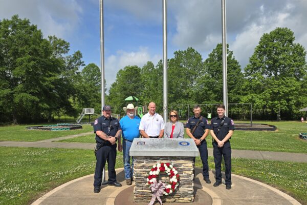 City of Rainsville Lays Wreath at First Responders Memorial